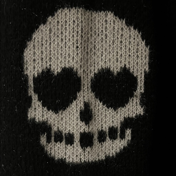 Black and Gray Skull Sweater - Picture 2 of 3